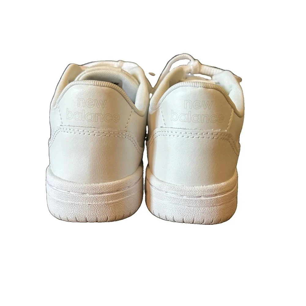 New Balance Women's Size 9.5  Men's Size 8 Lifestyle Shoes White/White